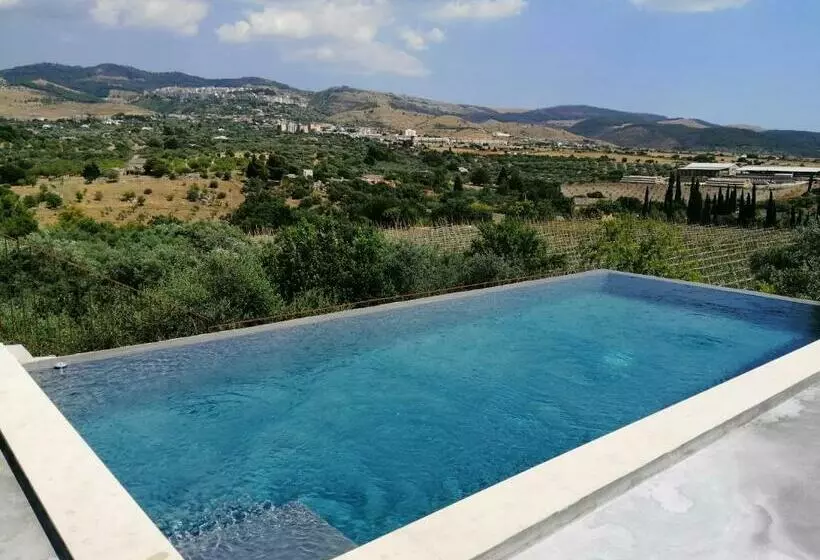ホテル Poggio Del Gallo