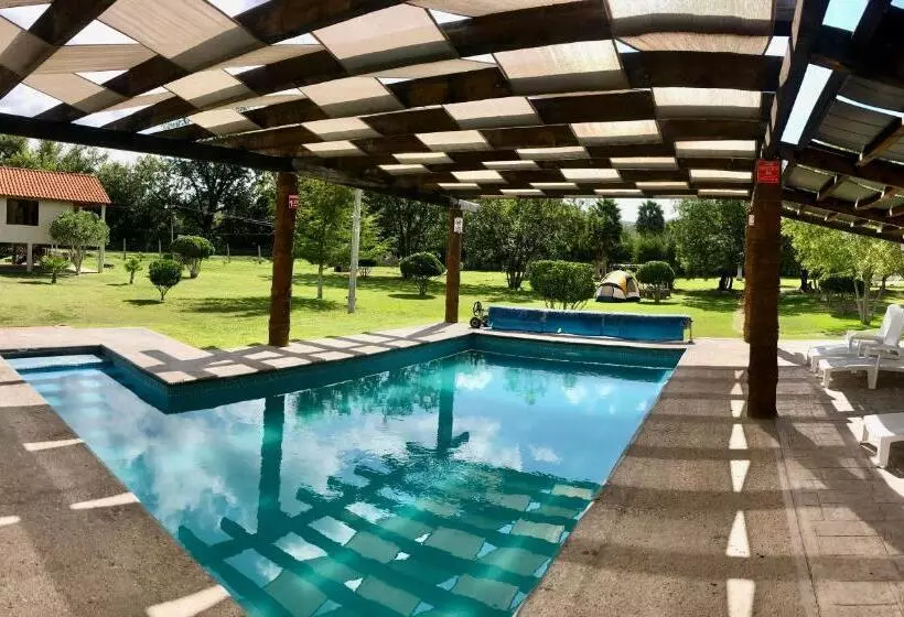 Hotelli Posada Campestre Tasquillo