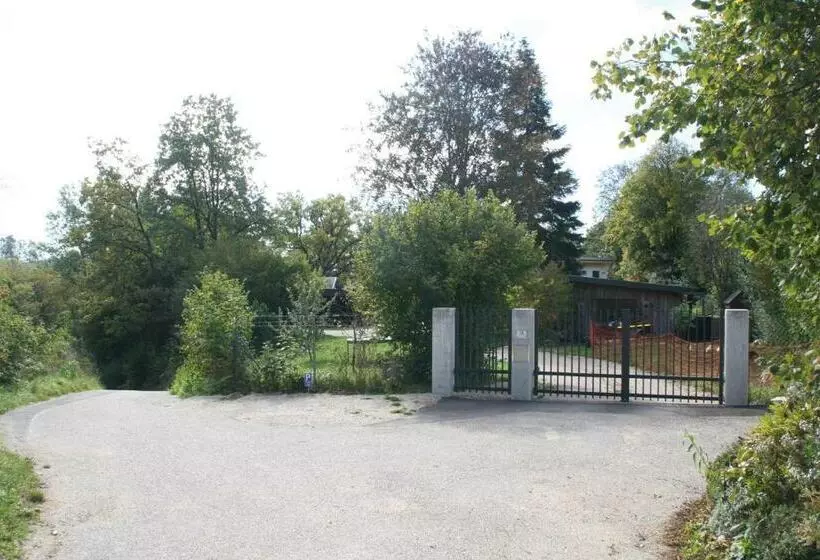 Hotelli Zimmervermietung Am Habsberg