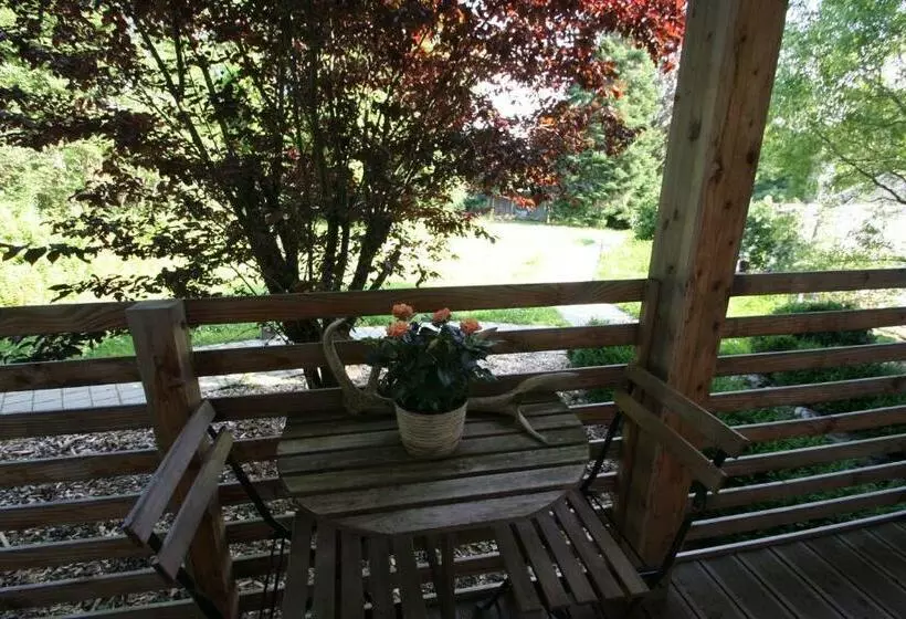 Hotelli Zimmervermietung Am Habsberg