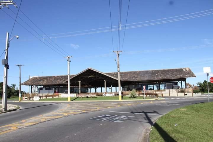 Пансион Associação Sabesp Ilha Comprida