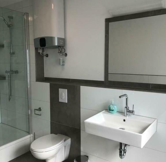 膳宿费 City Rooms