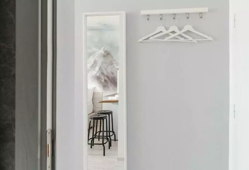 ペンション Gramada Guest House