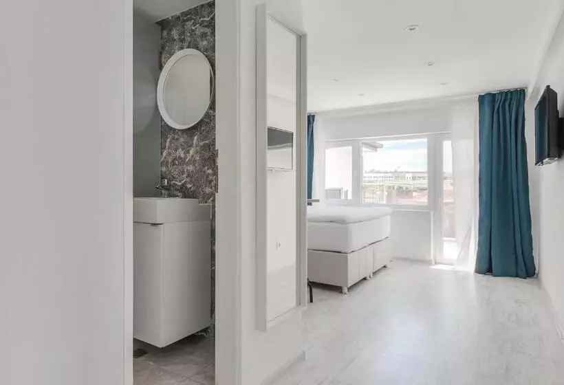 ペンション Gramada Guest House