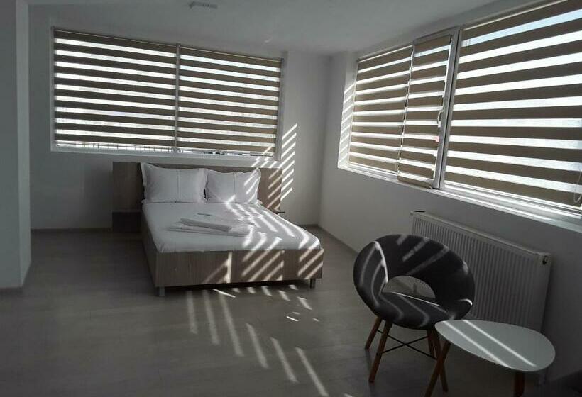 펜션 Camere De Inchiriat Central La Calciu