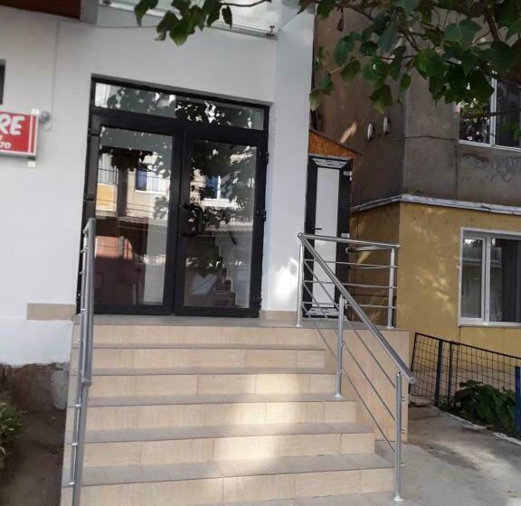 펜션 Camere De Inchiriat Central La Calciu