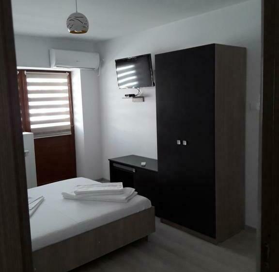 펜션 Camere De Inchiriat Central La Calciu