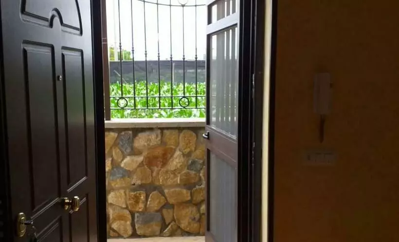 تختخواب و صبحانه Appartamento House Ida