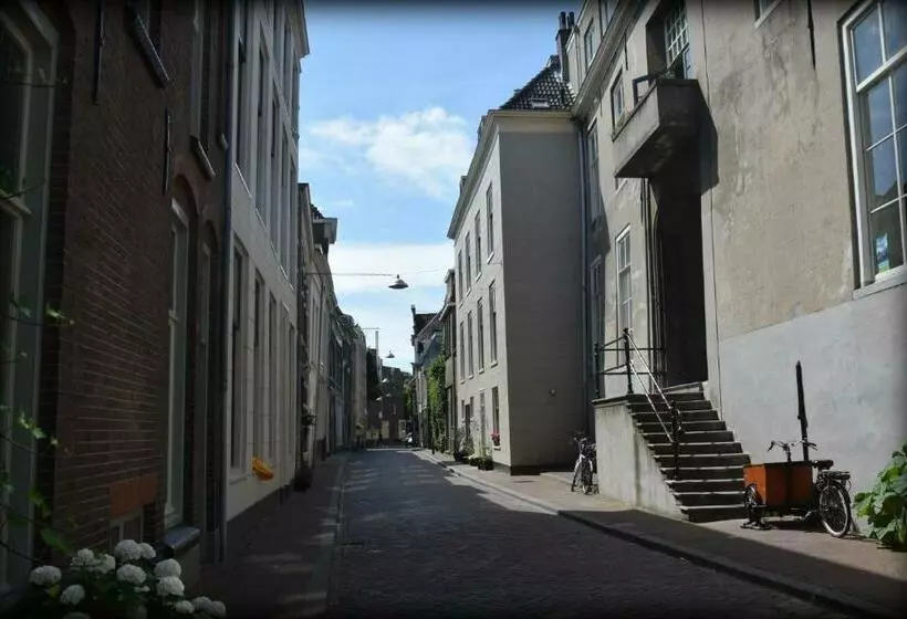 Aamiaismajoitus (B&B) Villa Conti