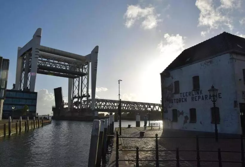 Aamiaismajoitus (B&B) Villa Conti