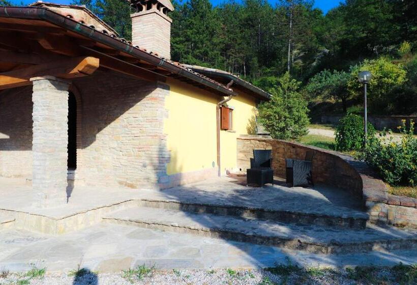 호텔 Agriturismo La Tana