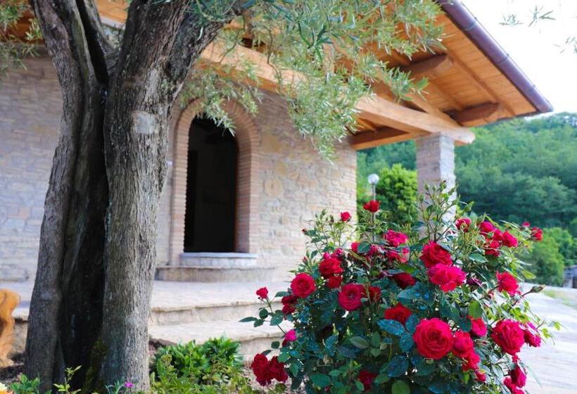 호텔 Agriturismo La Tana