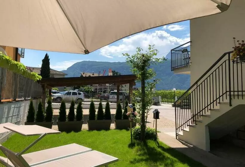 Aamiaismajoitus (B&B) Chalet Paganella