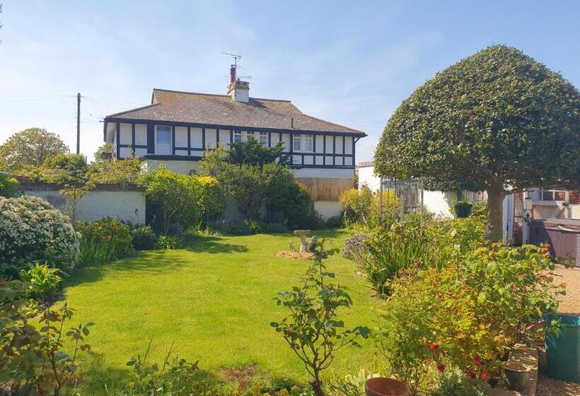 Bed and Breakfast Old Coach House