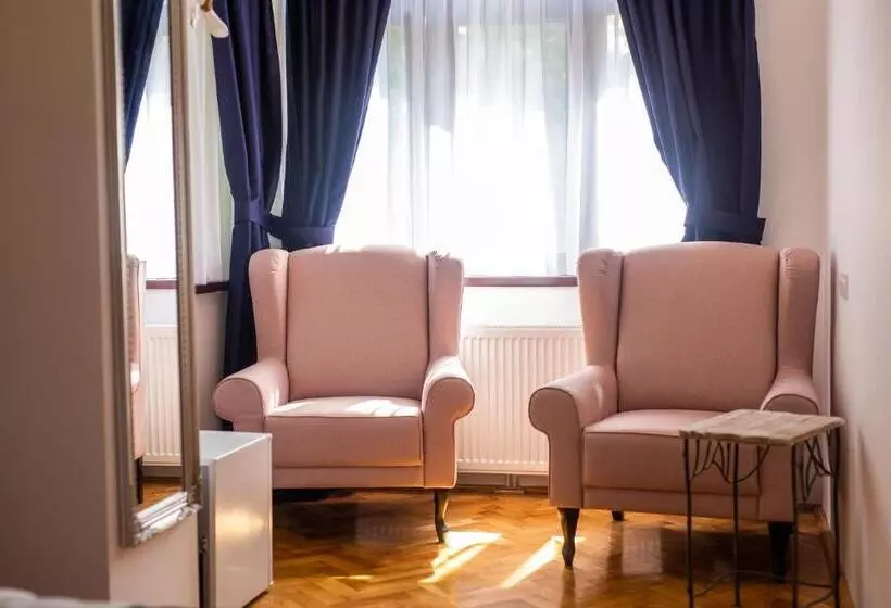 پانسیون 1790 Margarethengasse Guesthouse