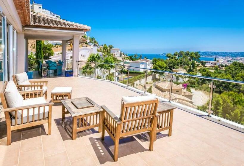 リゾートホテル Villa Tranquila