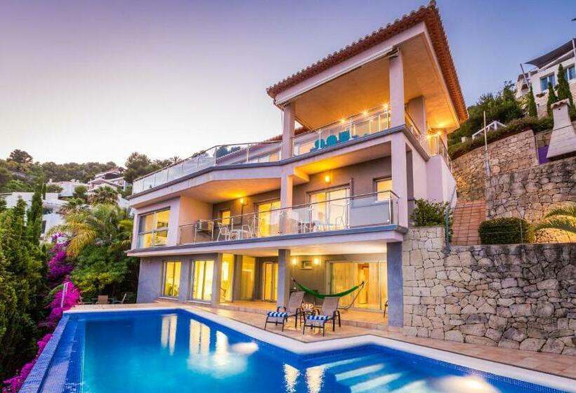 リゾートホテル Villa Tranquila