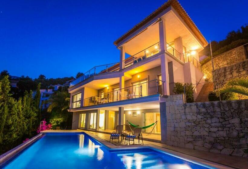 リゾートホテル Villa Tranquila