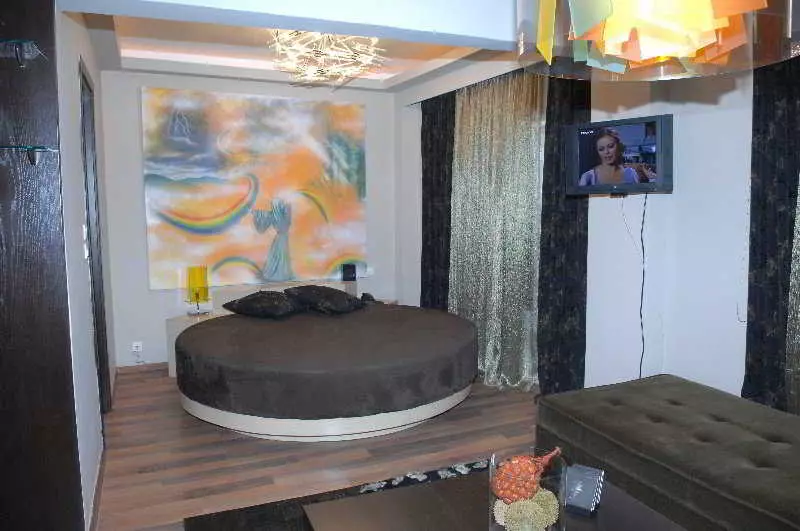 Art Apartments