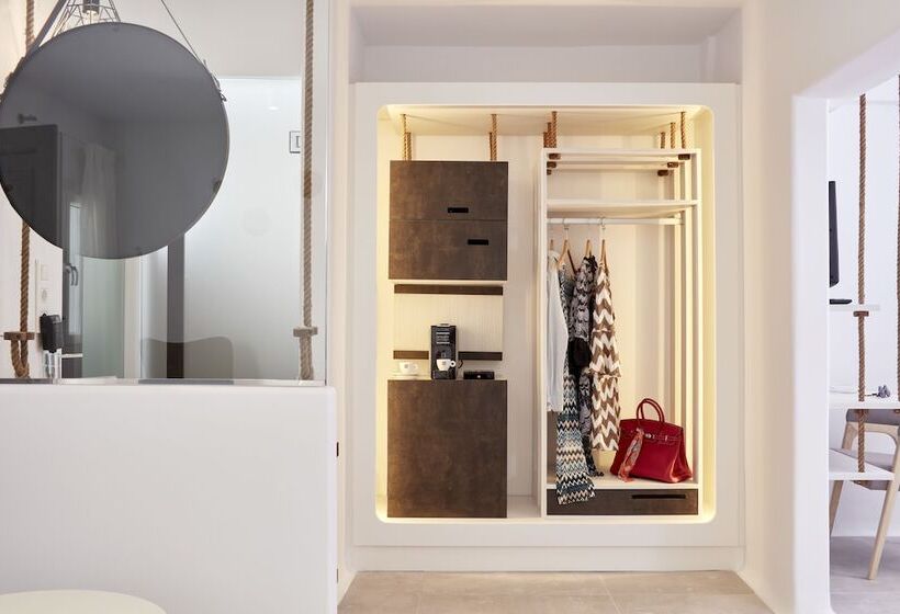 هتل Absolute Mykonos Suites & More