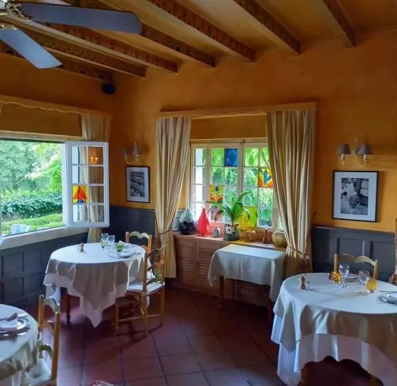 ホテル Auberge Des Chasseurs