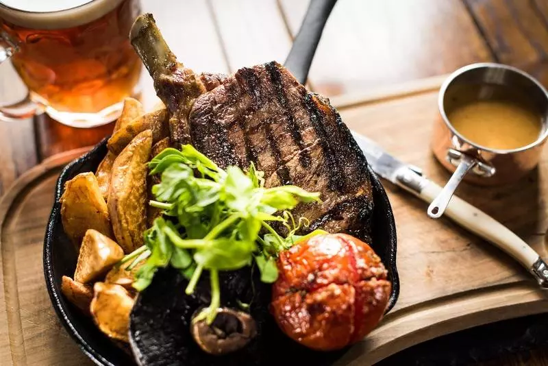 Отель Balmoral Arms