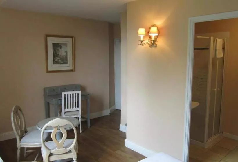 Отель Château De Lazenay   Résidence Hôtelière