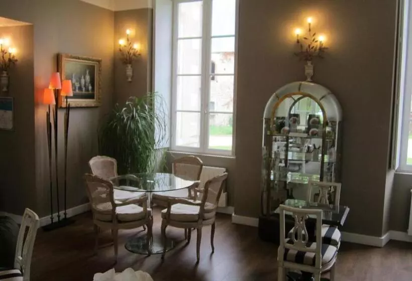 Отель Château De Lazenay   Résidence Hôtelière