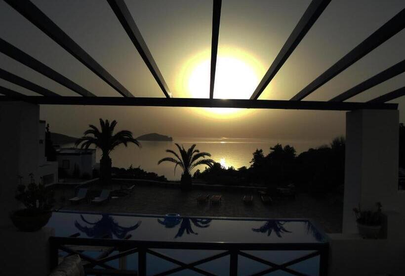 Szálloda Faros Resort