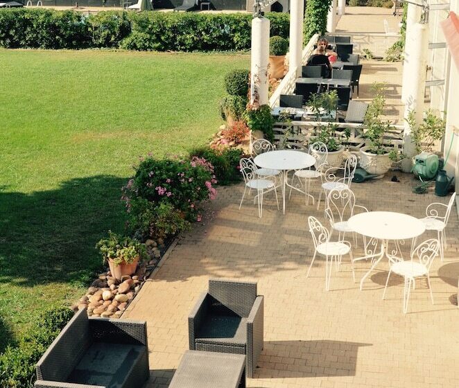 酒店 Hôtel Le Mas Des Ponts D Arles