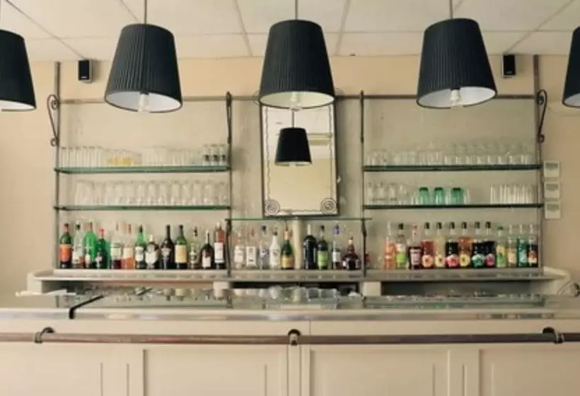 호텔 Hôtel Le Mas Des Ponts D Arles