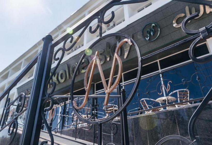 酒店 Nikolaevsky