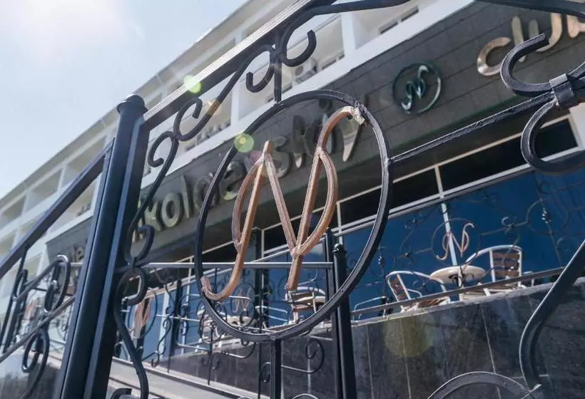 Отель Nikolaevsky