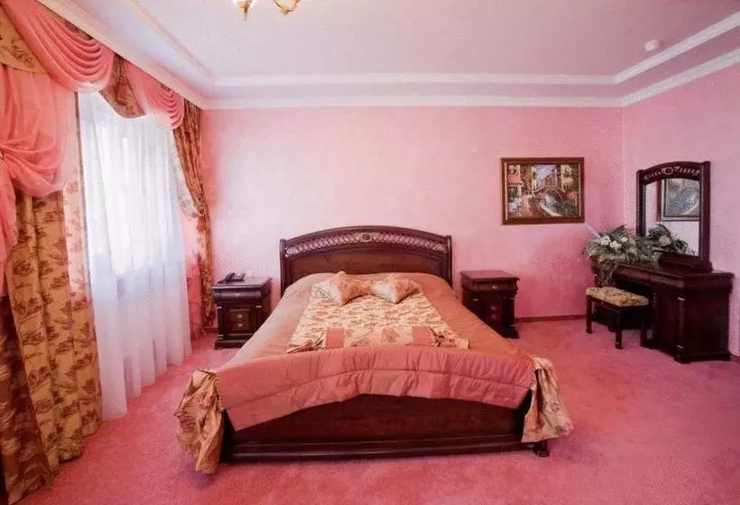 Отель Oktyabrskaya