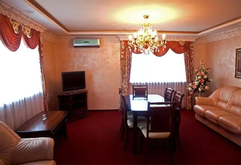 Отель Oktyabrskaya