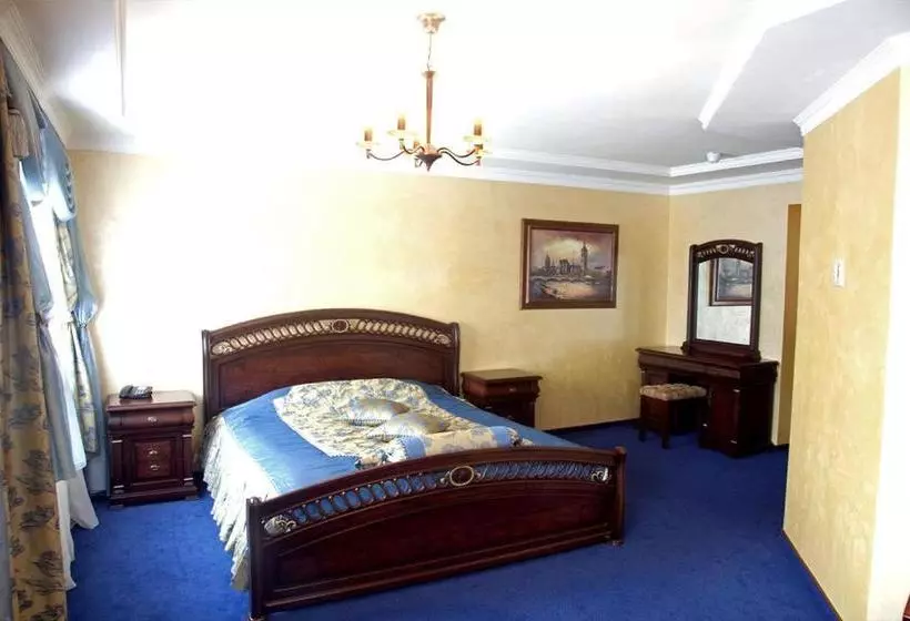 Отель Oktyabrskaya