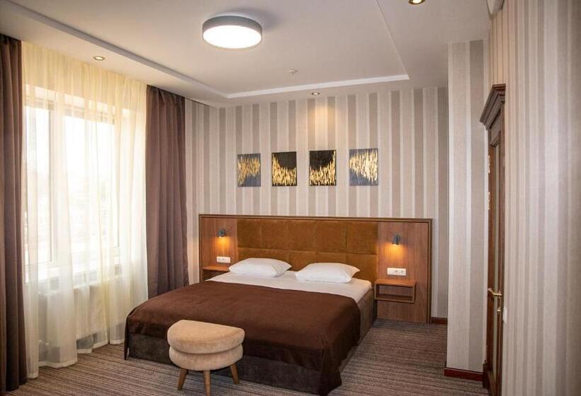 هتل Optima Collection Aurora Kryvyi Rih