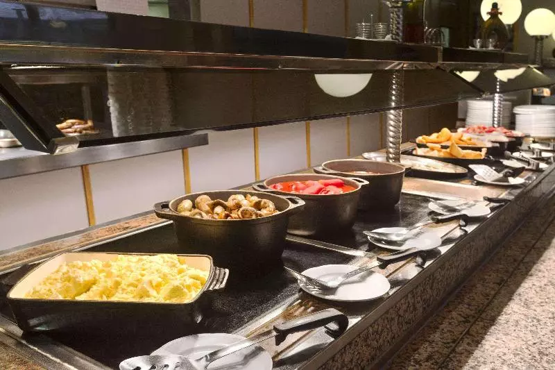 Отель Ramada Telford Ironbridge