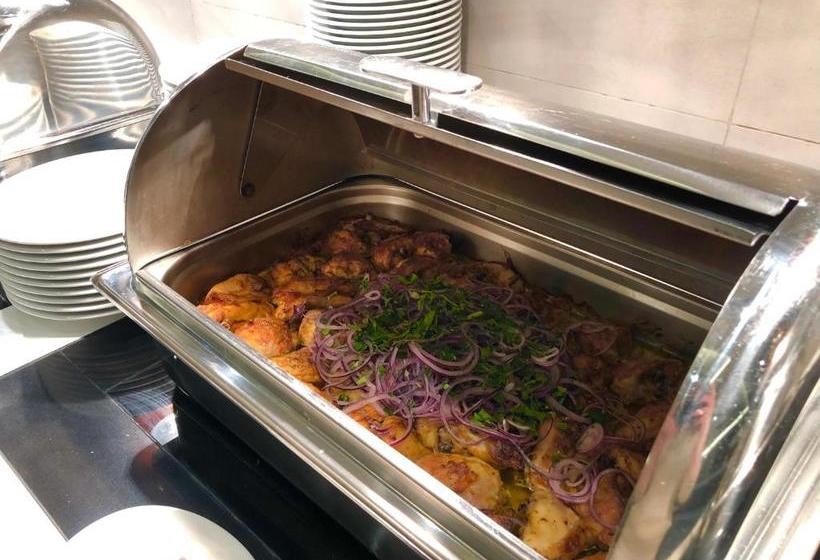 בית מלון כפרי Repino Cronwell Park  & Spa