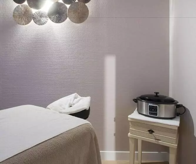 酒店 La Closerie Spa & Résidence Hôtel