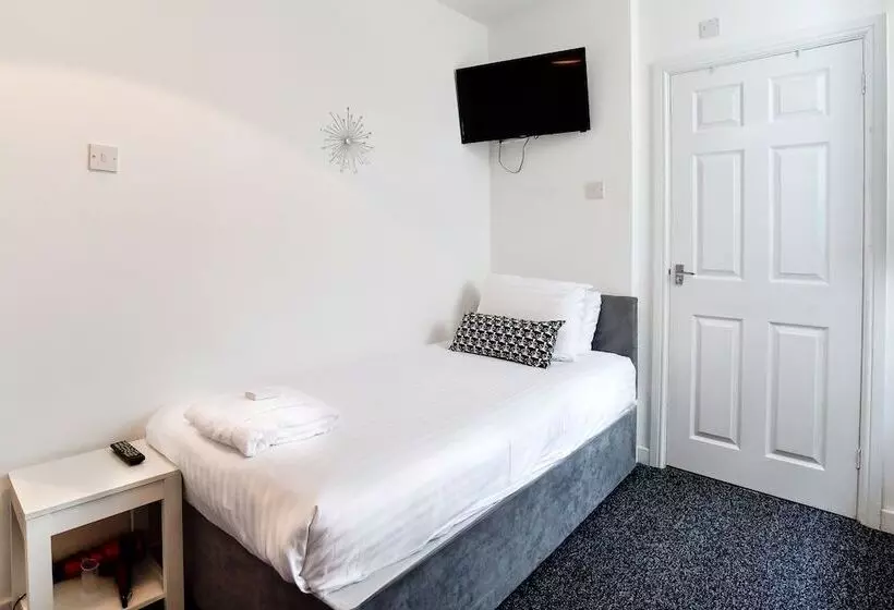 هتل The Alexander