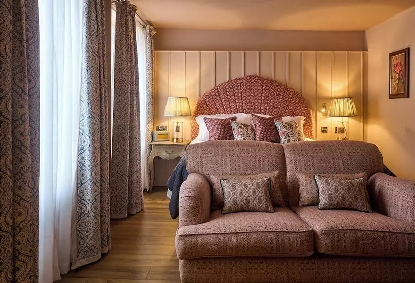 Отель The Ropemaker A Heartwood Inn