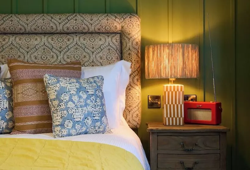 Отель The Ropemaker A Heartwood Inn