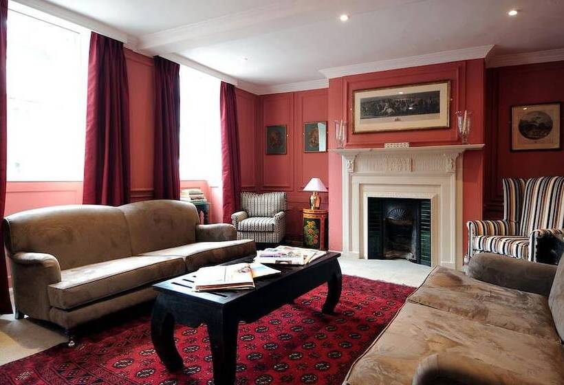 Отель The William Cecil