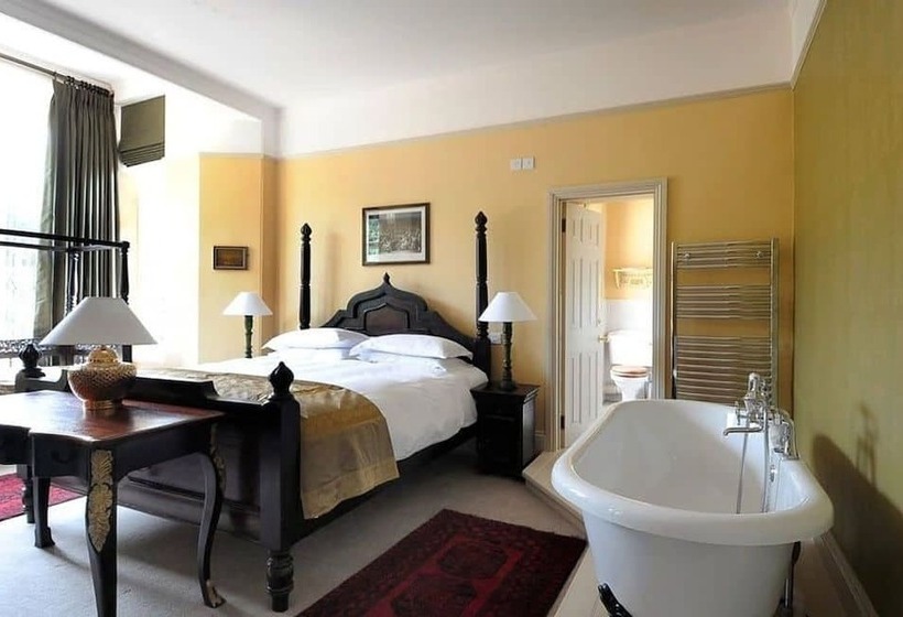 Отель The William Cecil