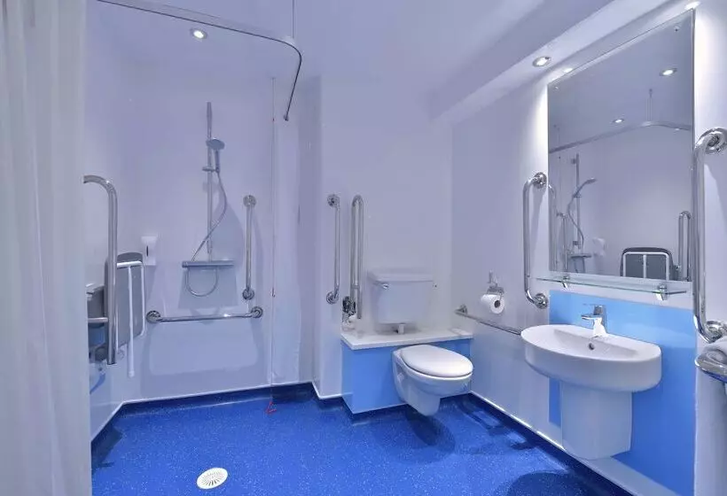 Отель Travelodge Sheffield Meadowhall