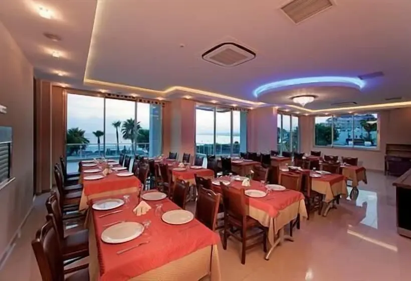 ホテル Venessa Beach