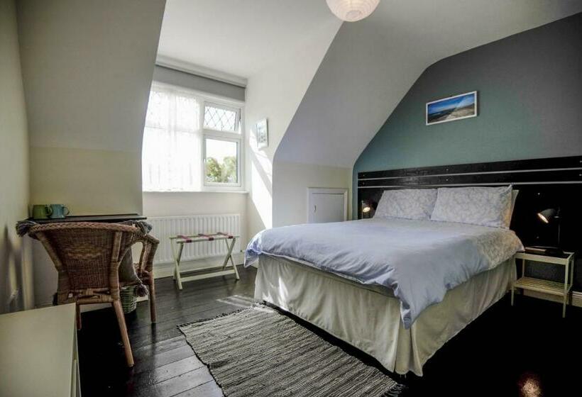 مبيت وإفطار Bluetit Lodge