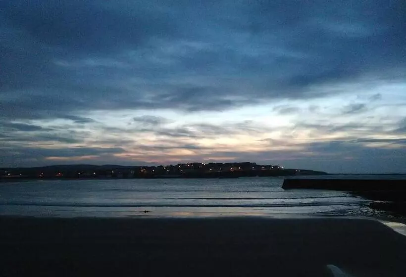 ベッドアンドブレックファースト Bluetit Lodge