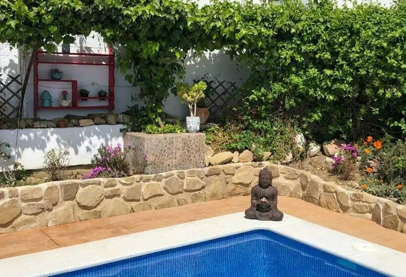 تختخواب و صبحانه Finca Amorosa